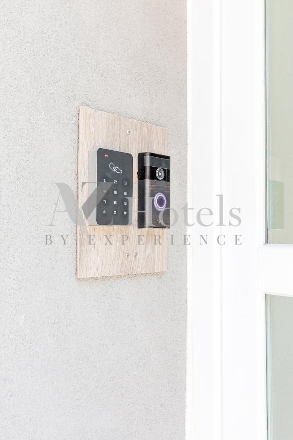 Ayz Villegas - Auto Check-In Property Madrid Exterior photo
