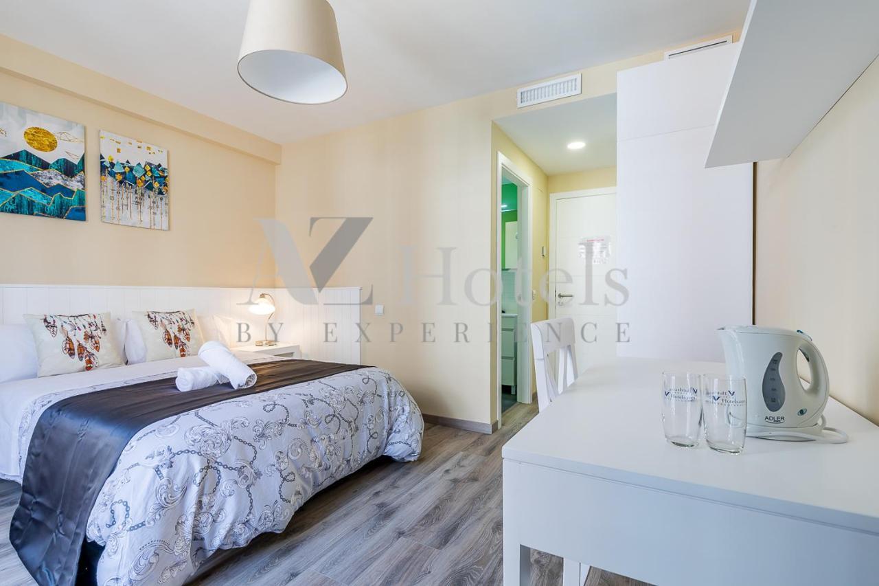 Ayz Villegas - Auto Check-In Property Madrid Exterior photo